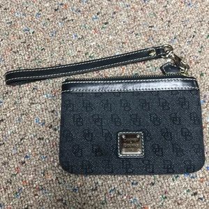 Dooney & Bourke wristlet